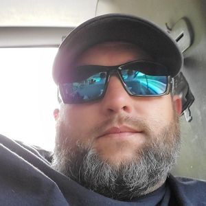 Meet your Posher, Clint